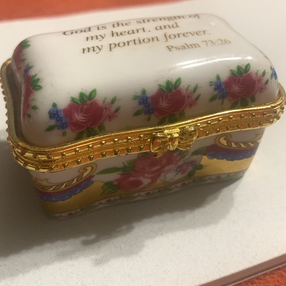 Imperial Porcelain Rose Gold Pill / trinket box  Psalm 73:26 verse on top